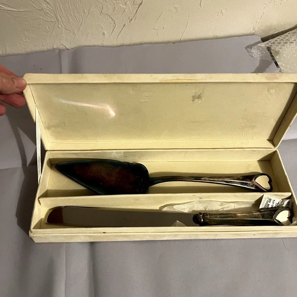 VTG Lenox Silver Plate Wedding Cake Set in Box, Wedding Promises, 2 pc‎ Set